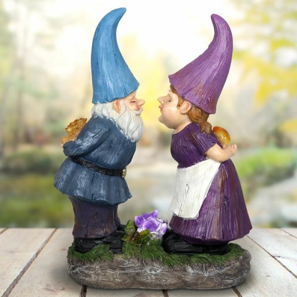 Garden Gnomes |  Solar Kissing Gnomes Garden Garden Gnomes