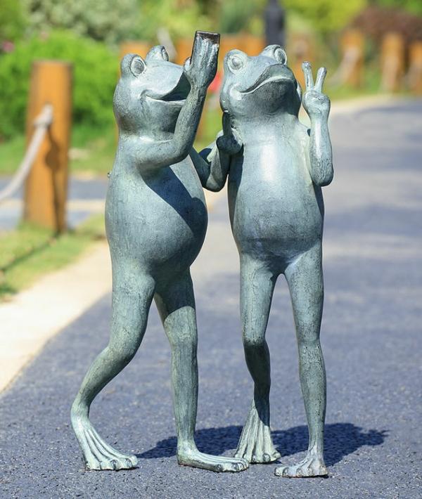 Garden Statues |  Selfie Frog Friends Garden Sculpture Garden Garden Statues